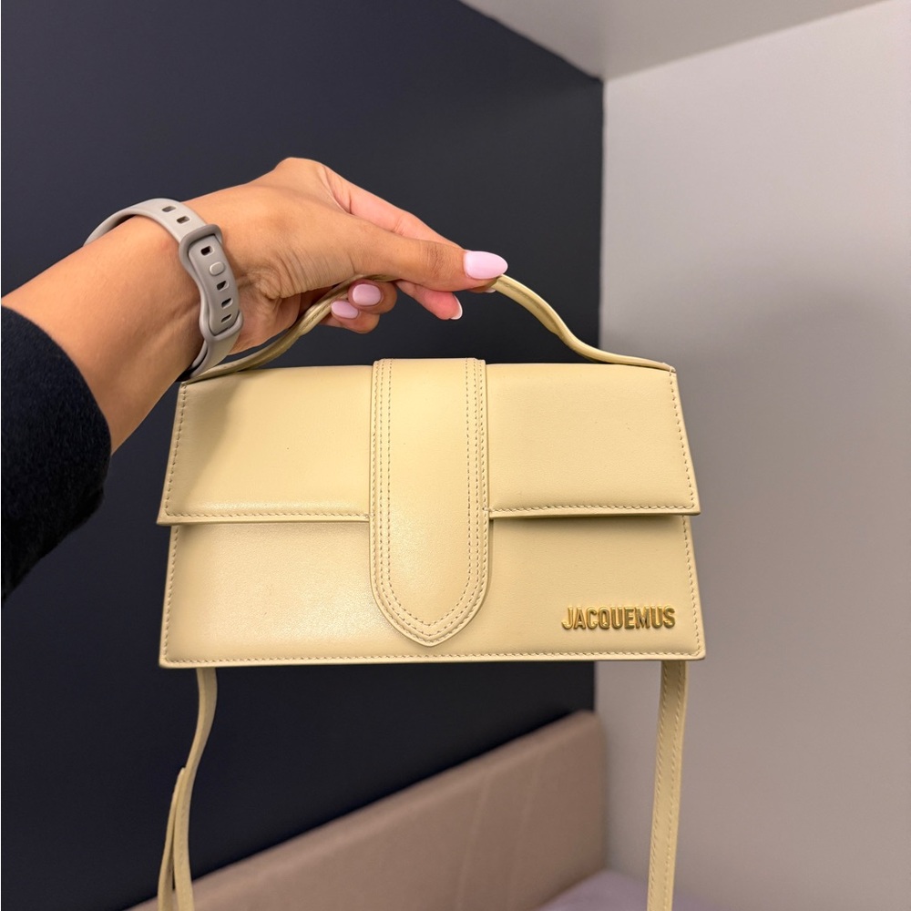 Jacquemus Le Bambino Leather Top Handle Bag in Ivory